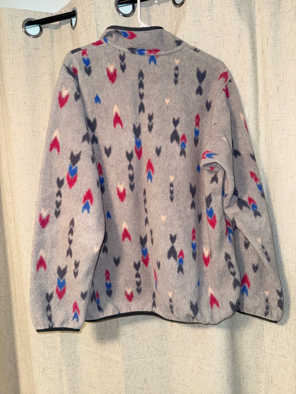 Patagonia Grey Fleece Pullover with Pink, Blue, Navy & Cream Accents - Picture 3 of 3